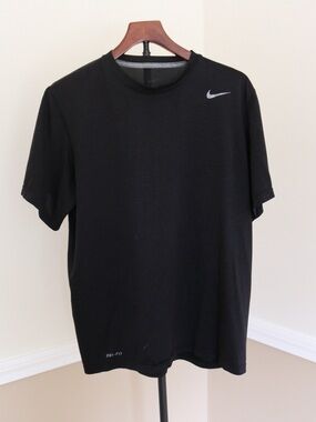 Nike Black Short-Sleeve Crewneck Performance Tee